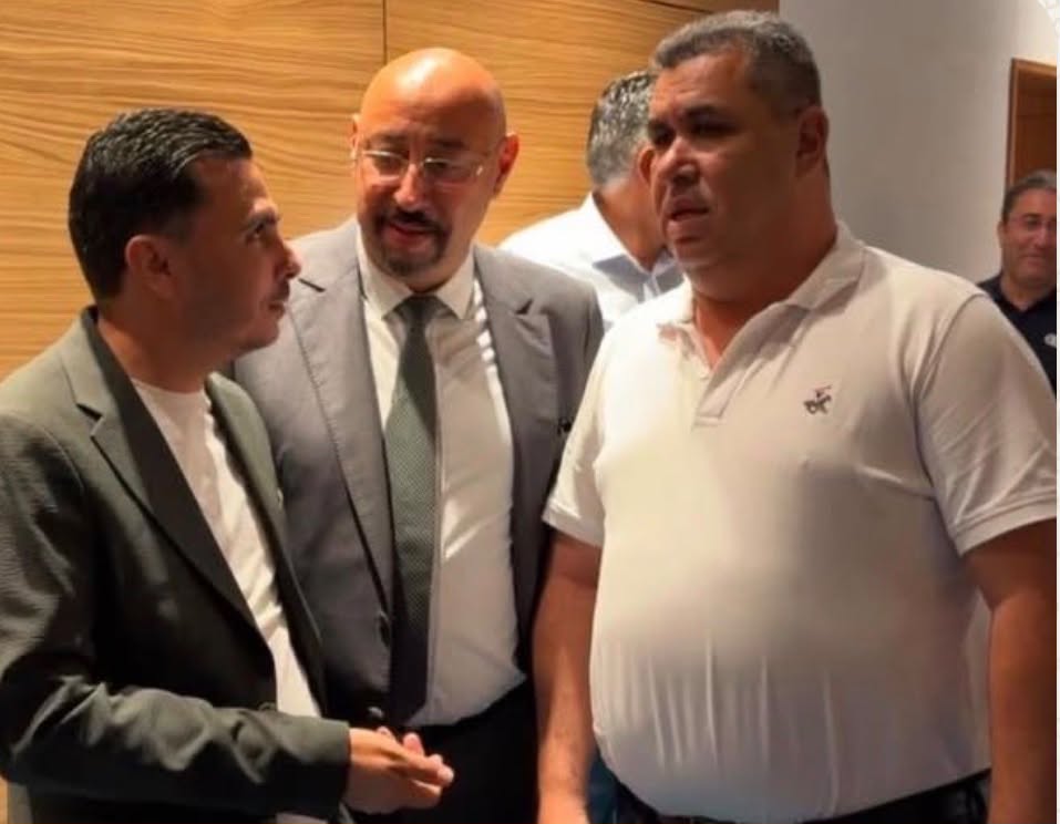 عاجل.. هذه حقيقة تواجد وكيل لائحة «التراكتور» وقادة باميون بولاية أمن طنجة