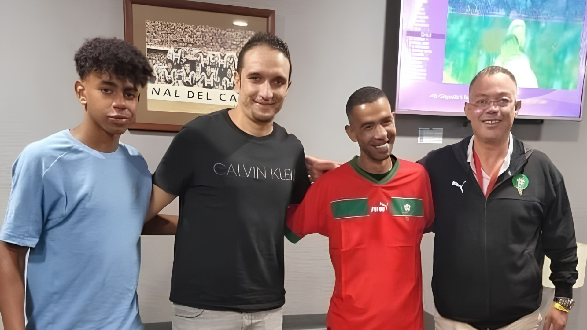 الركراكي ولامين يامال.. ماذا حدث في أول لقاء للناخب الوطني السابق مع عائلة اللاعب؟