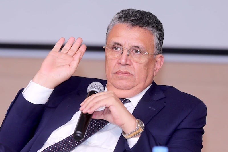 وزير العدل يلوح بـ”المتابعة الجنائية” ضد مسربي السر المهني
