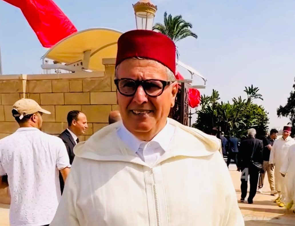 الرباط. وصول عزيز أخنوش رئيس الحكومة إلى ضريح محمد الخامس للمشاركة في إحياء الذكرى الـ 28 لوفاة المغفور له الحسن الثاني