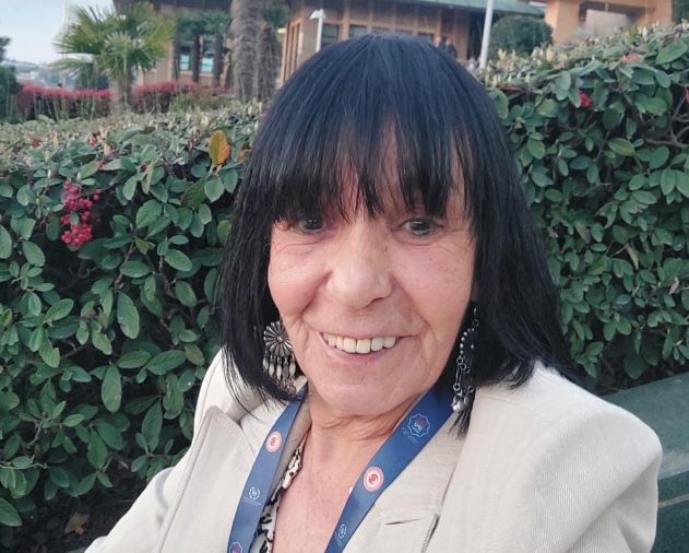 خدوج السلاسي تنتقد اختزال البرلمانيات في الجمال: «البرلمان ليس فضاء لعرض الأزياء»