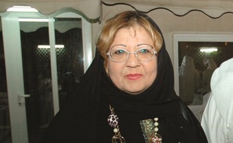 مي العيدان تنعى نجمة الدراما الخليجية الفنانة نادية كرم