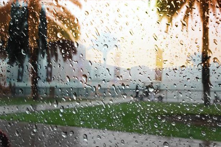 إفران تتصدر قائمة التساقطات المطرية بالمغرب.. أمطار متفاوتة تنعش عدداً من المناطق